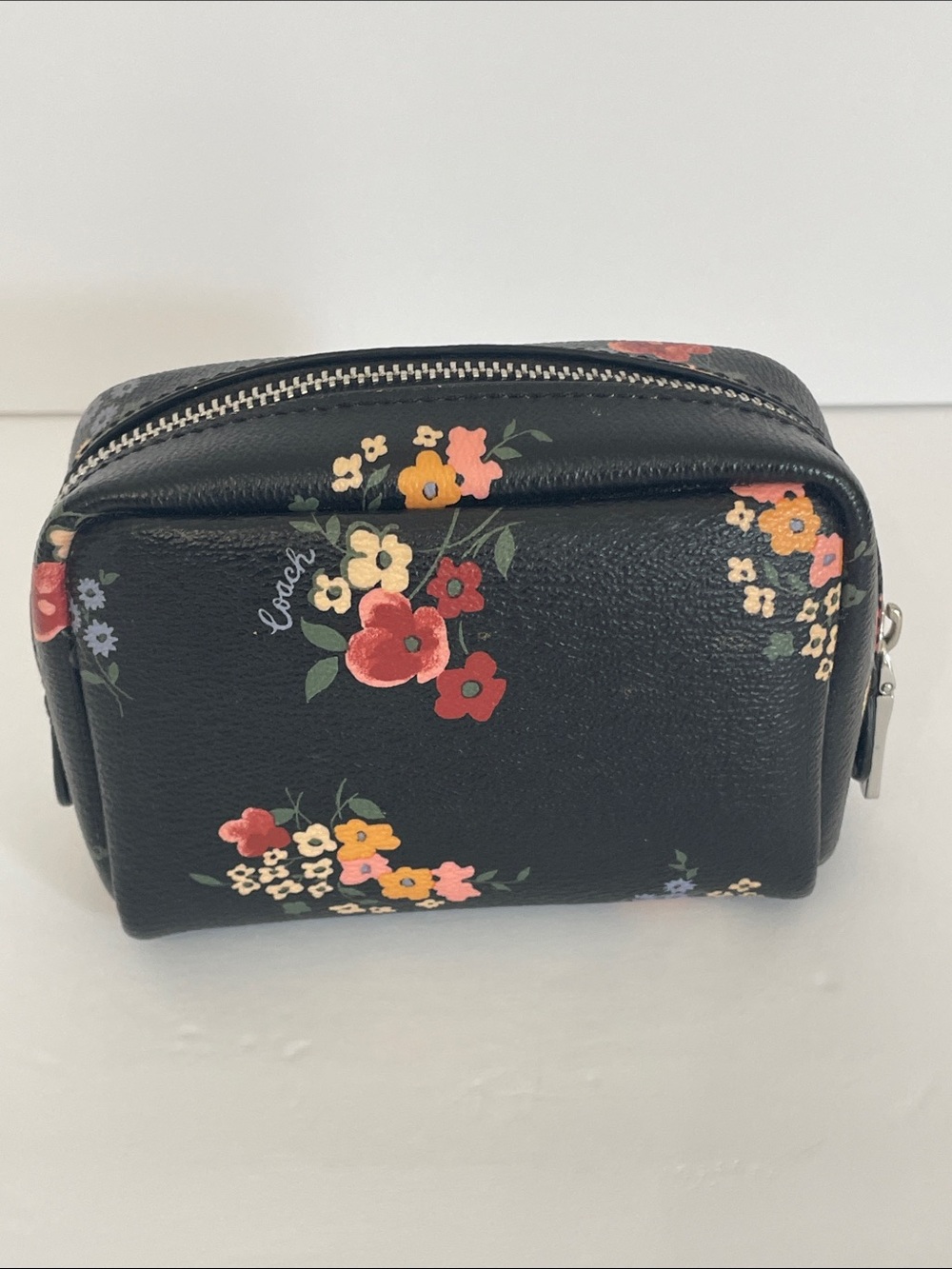 Coach Mini Boxy Cosmetic Case | Pouch Wildflower - Picture 3 of 10